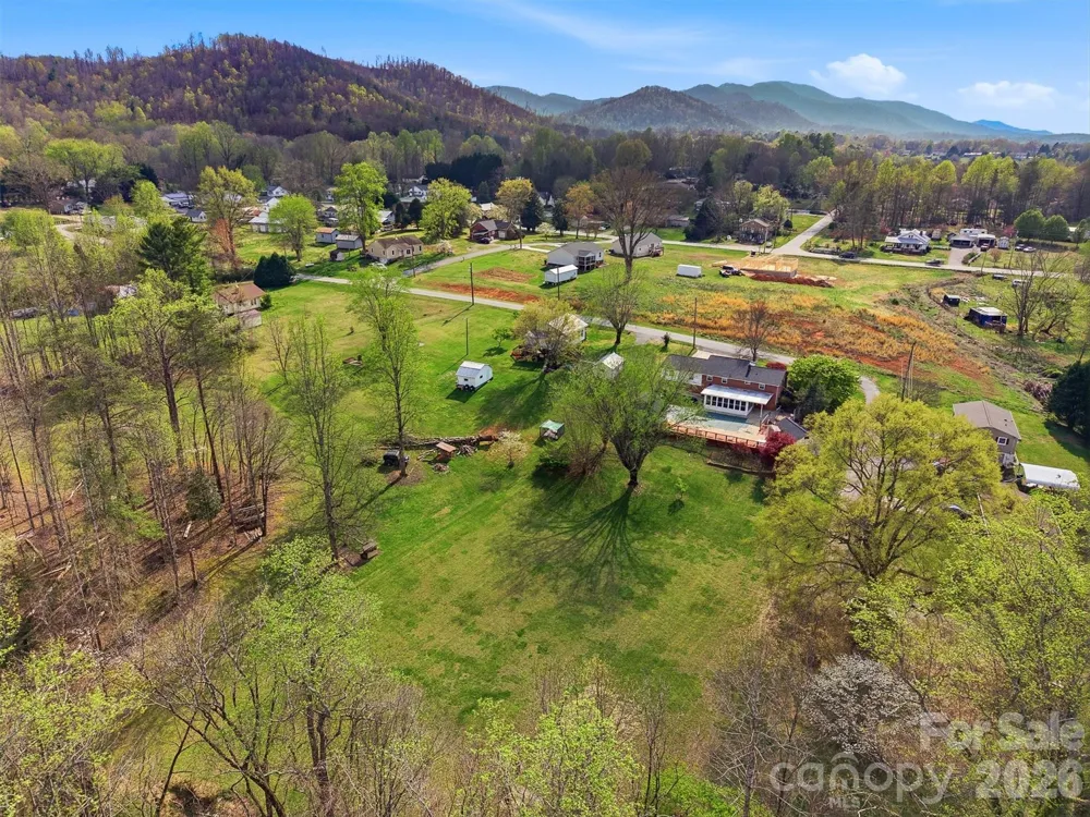 2174 Chester Avenue Morganton, NC 28655
