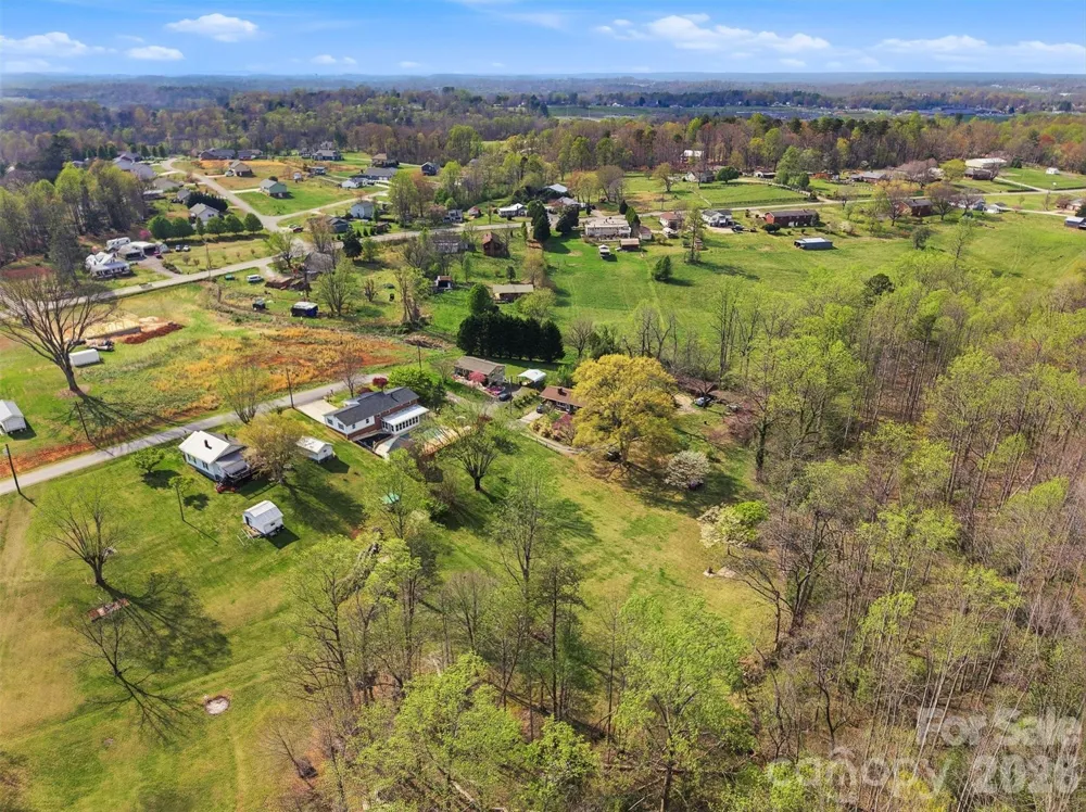 2174 Chester Avenue Morganton, NC 28655