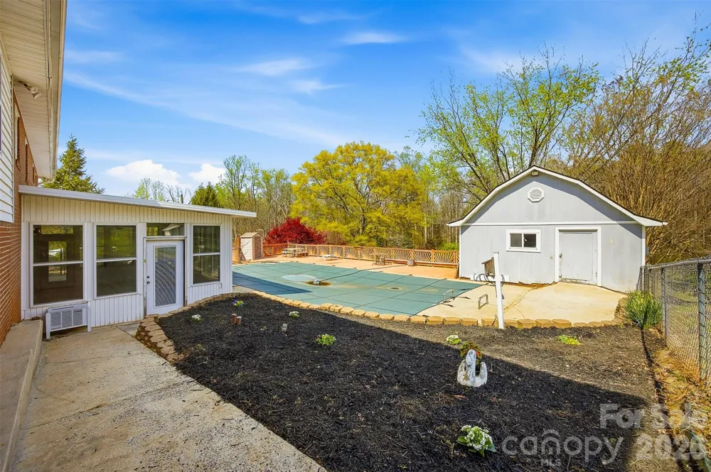 2174 Chester Avenue Morganton, NC 28655