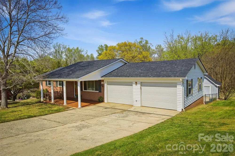 2174 Chester Avenue Morganton, NC 28655