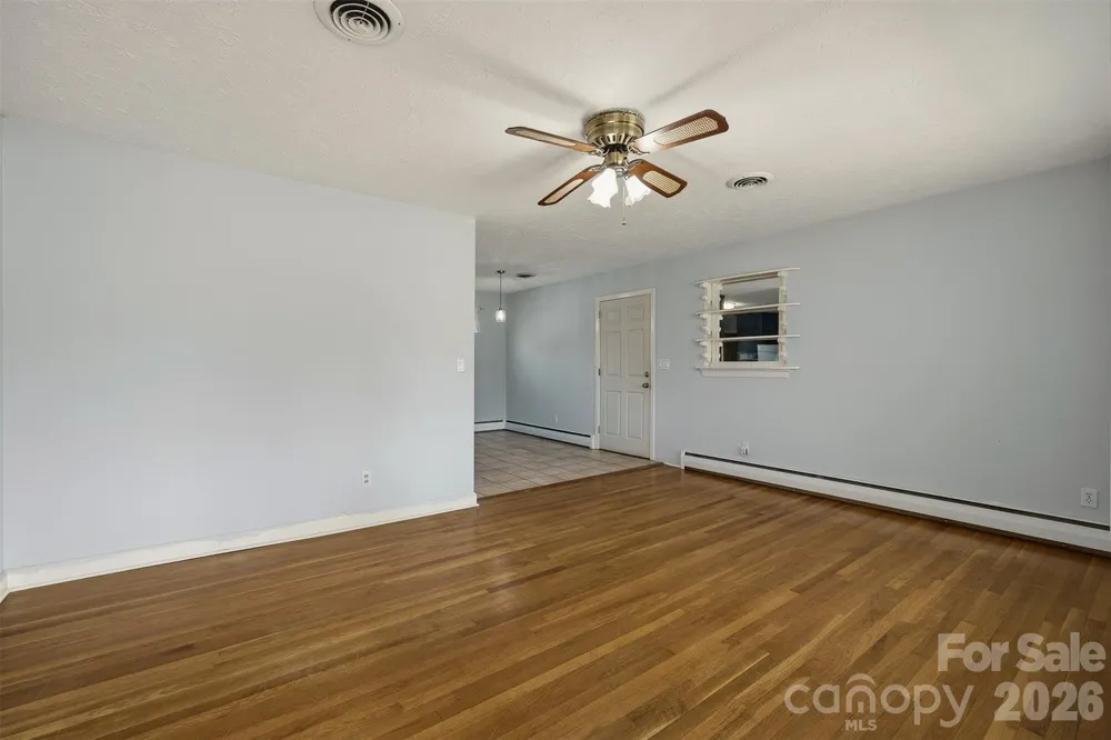 2174 Chester Avenue Morganton, NC 28655