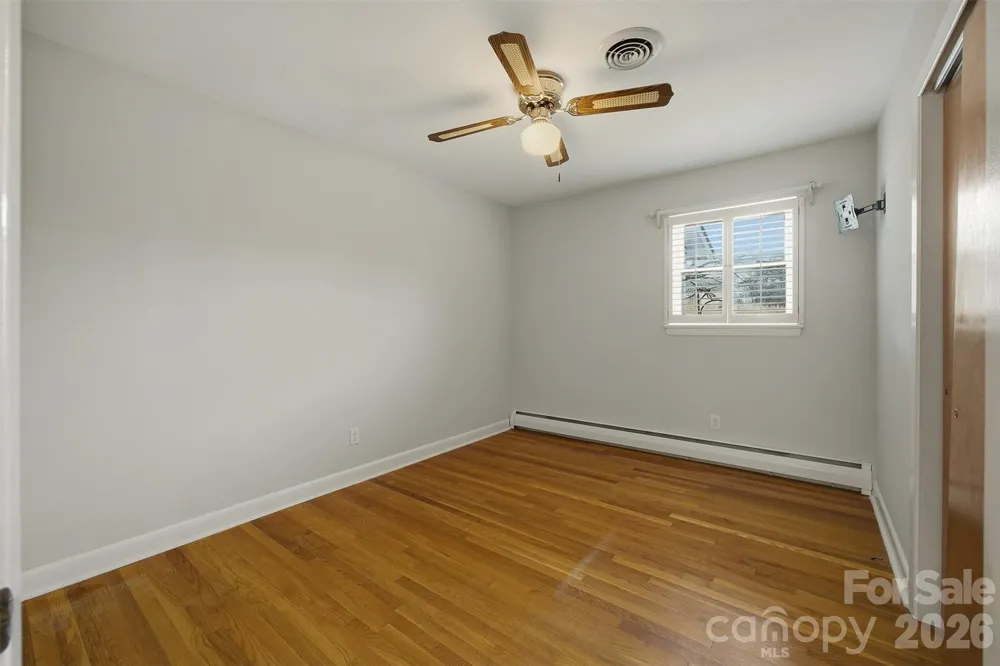 2174 Chester Avenue Morganton, NC 28655