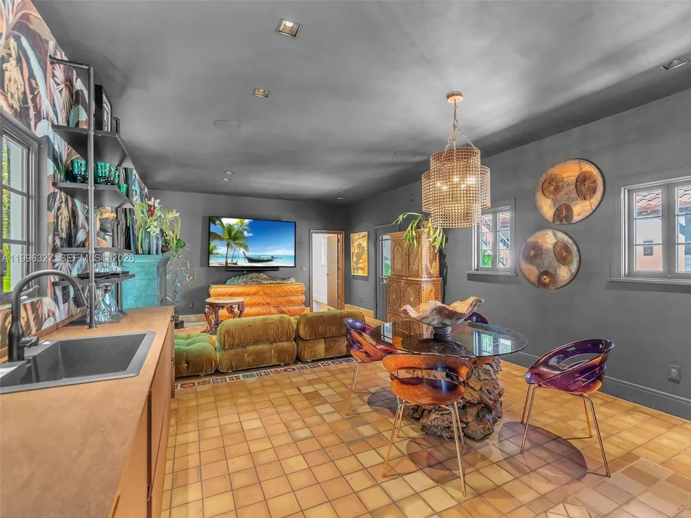 1321 Tyler St Hollywood, FL 33019