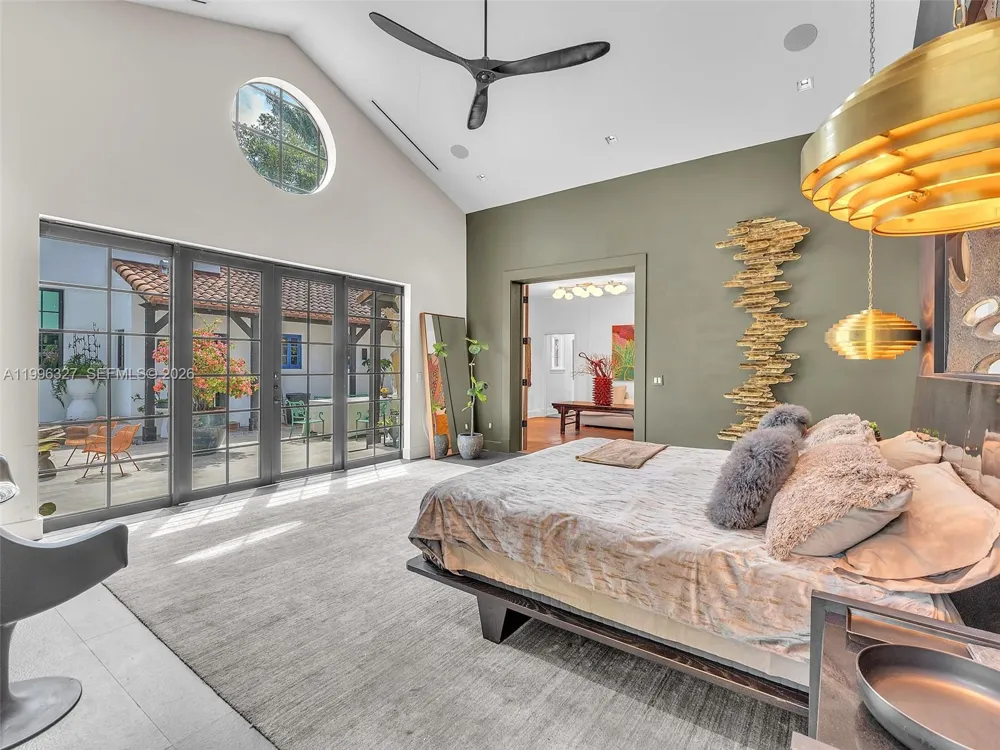 1321 Tyler St Hollywood, FL 33019