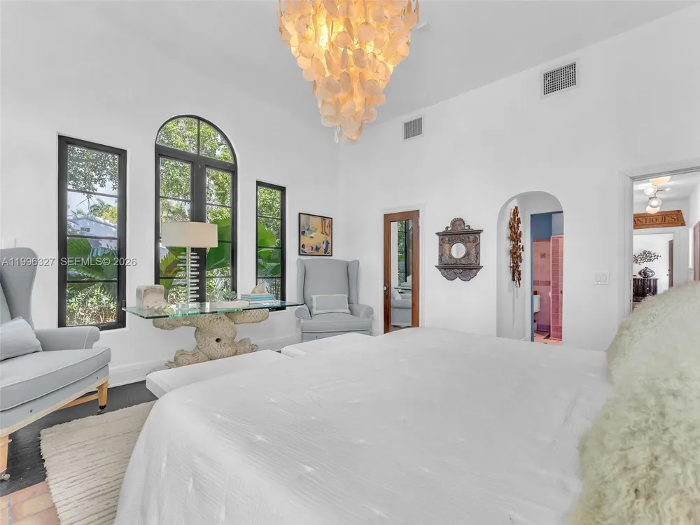 1321 Tyler St Hollywood, FL 33019