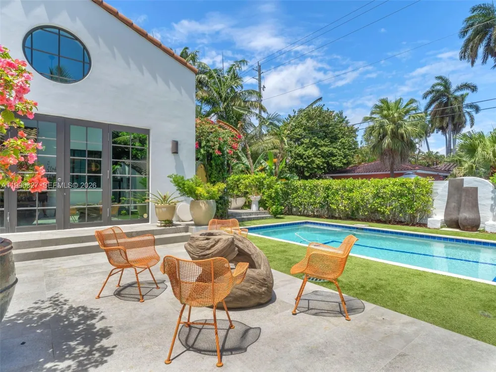 1321 Tyler St Hollywood, FL 33019
