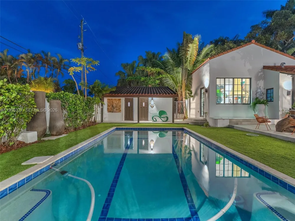 1321 Tyler St Hollywood, FL 33019