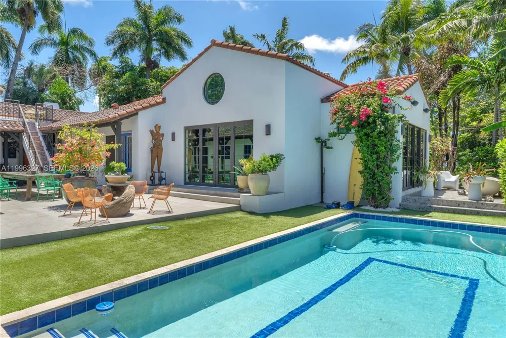1321 Tyler St Hollywood, FL 33019
