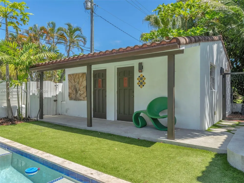 1321 Tyler St Hollywood, FL 33019