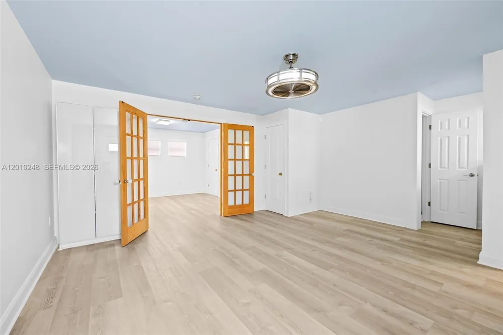 343 Virginia St Hollywood, FL 33019