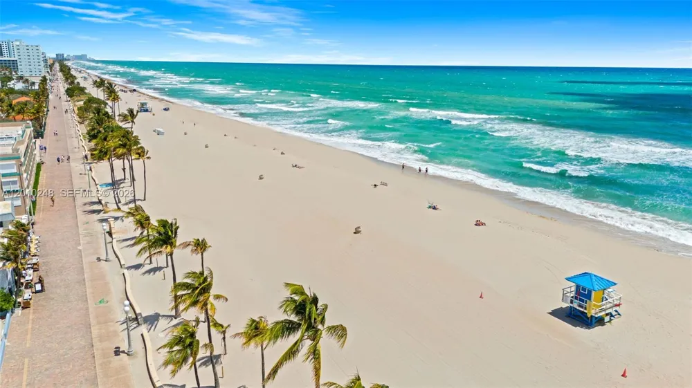 343 Virginia St Hollywood, FL 33019