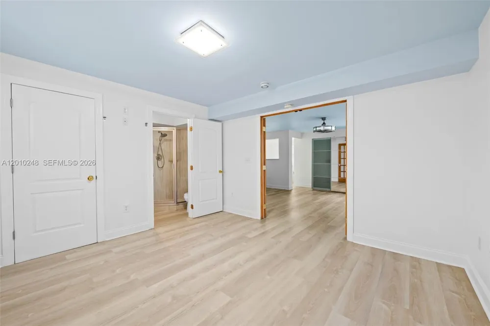 343 Virginia St Hollywood, FL 33019