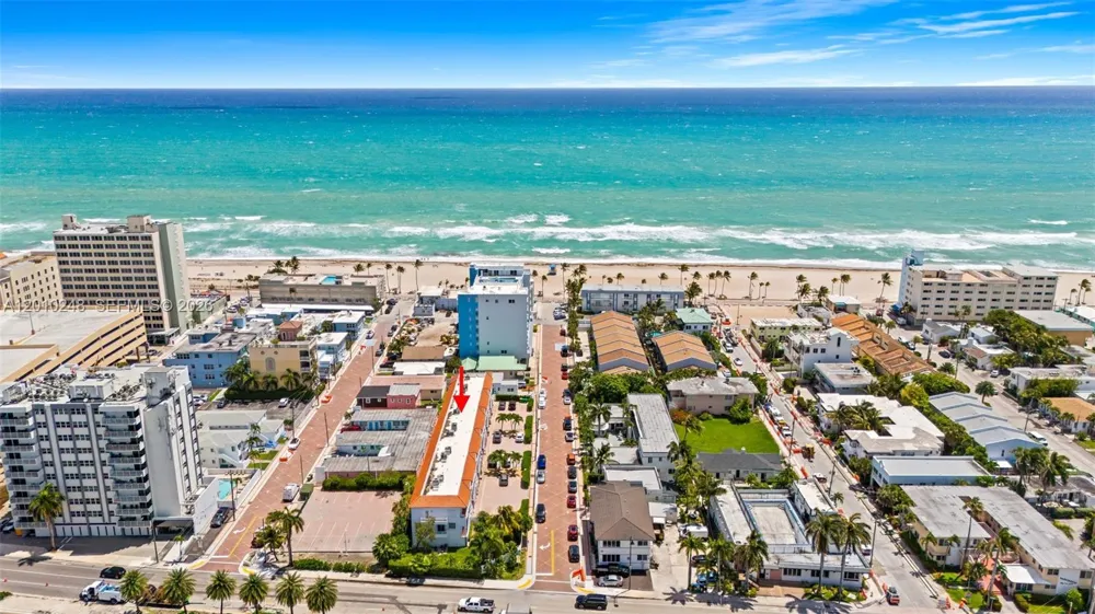 343 Virginia St Hollywood, FL 33019