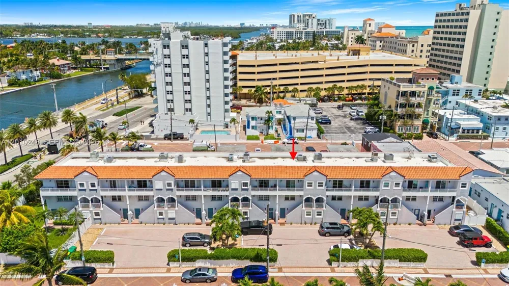 343 Virginia St Hollywood, FL 33019