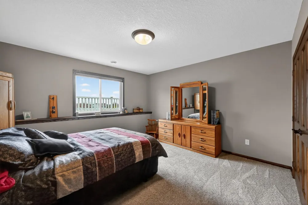 847 Golfview Avenue Zumbrota, MN 55992