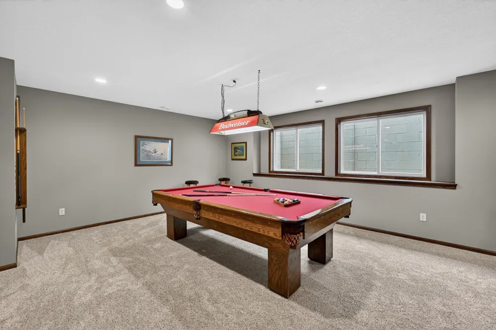 847 Golfview Avenue Zumbrota, MN 55992