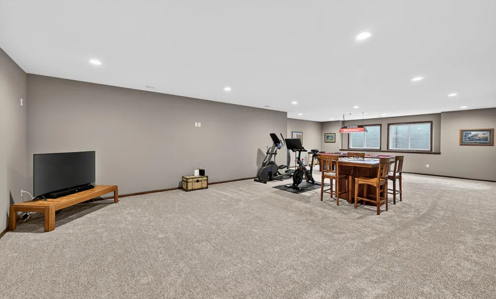 847 Golfview Avenue Zumbrota, MN 55992