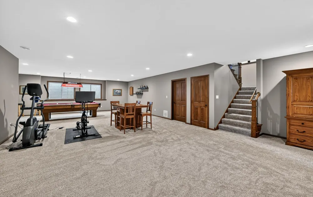 847 Golfview Avenue Zumbrota, MN 55992