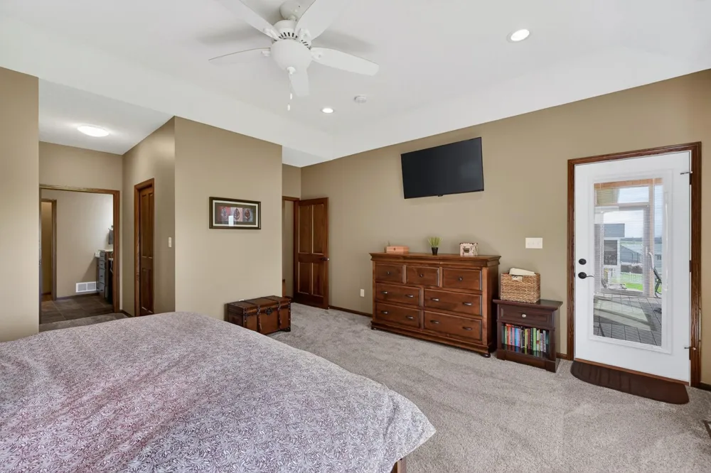 847 Golfview Avenue Zumbrota, MN 55992