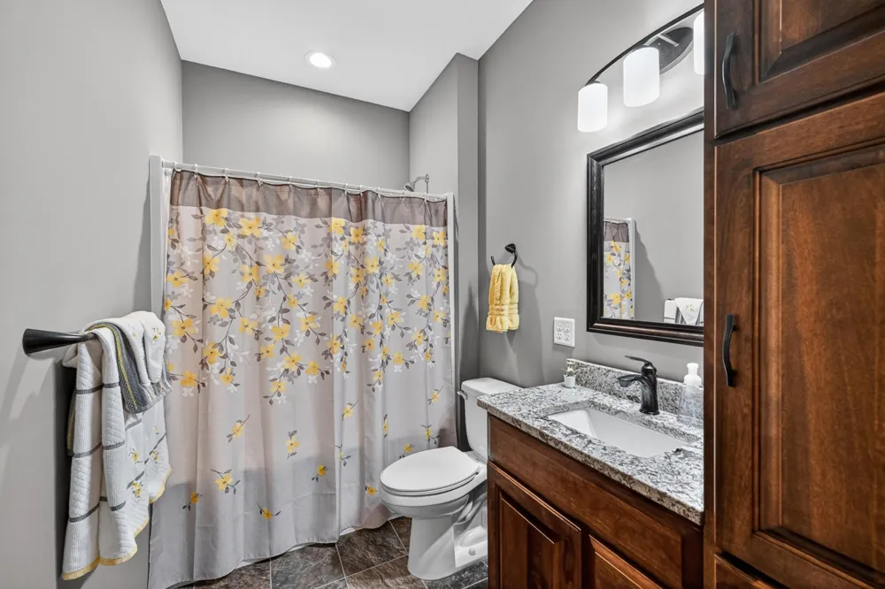 847 Golfview Avenue Zumbrota, MN 55992