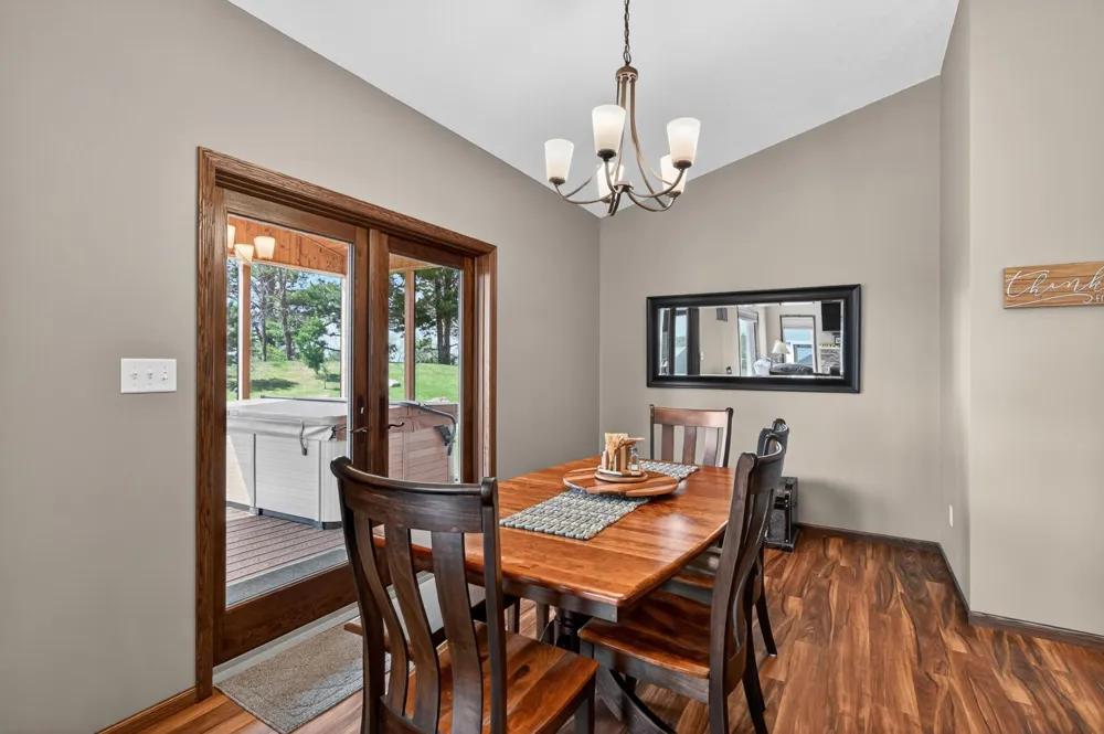 847 Golfview Avenue Zumbrota, MN 55992