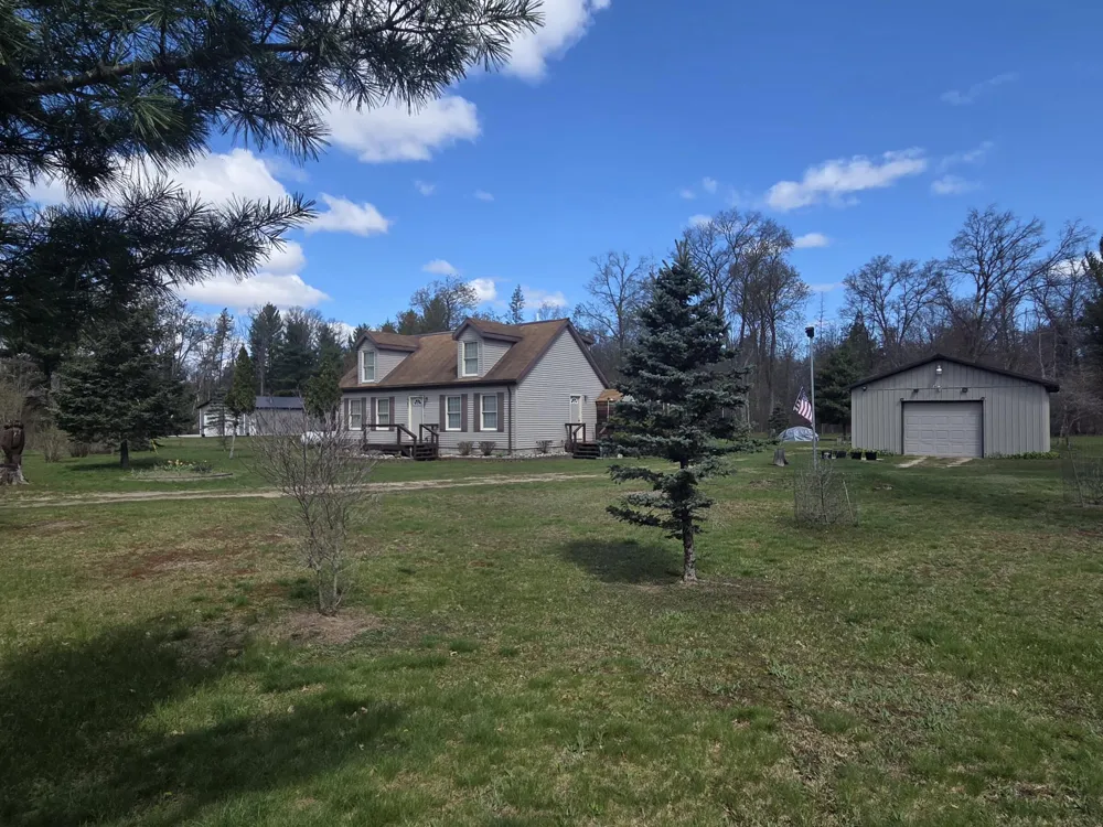2074 E 36th Street Idlewild, MI 49642