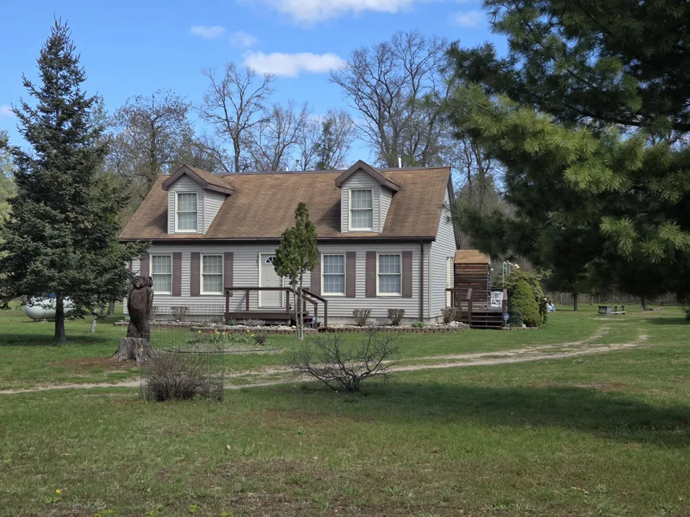 2074 E 36th Street Idlewild, MI 49642
