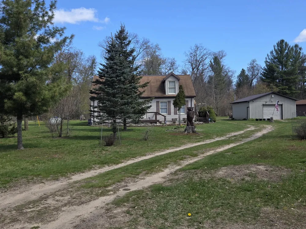 2074 E 36th Street Idlewild, MI 49642