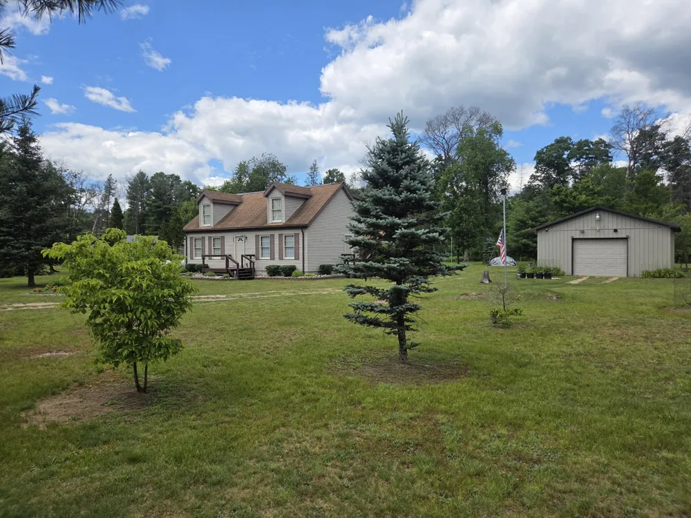 2074 E 36th Street Idlewild, MI 49642