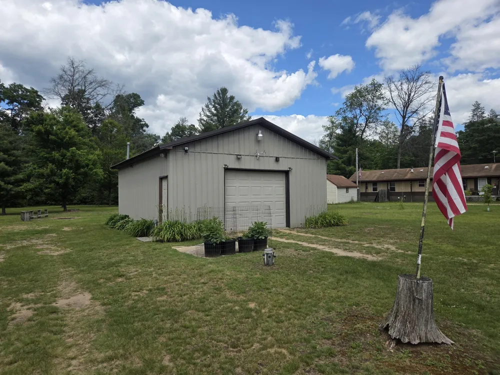 2074 E 36th Street Idlewild, MI 49642