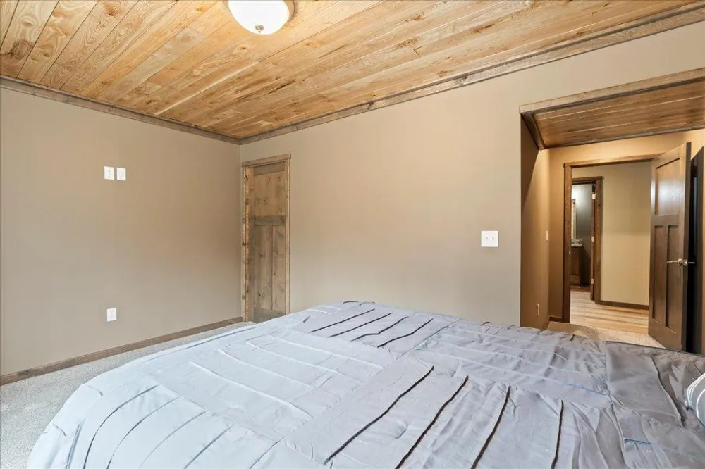 817 Sportsman Lane NE Longville, MN 56655