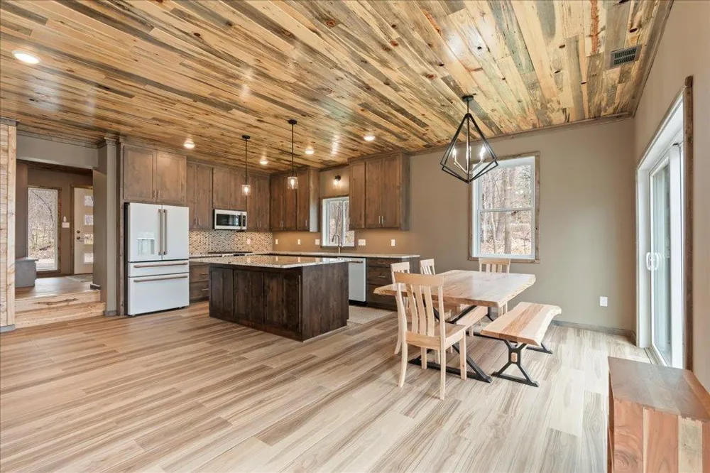 817 Sportsman Lane NE Longville, MN 56655