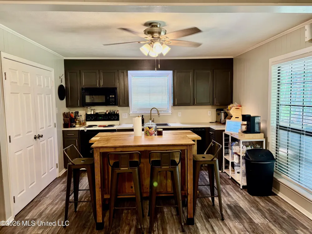 3115 River Ridge Road Summit, MS 39666