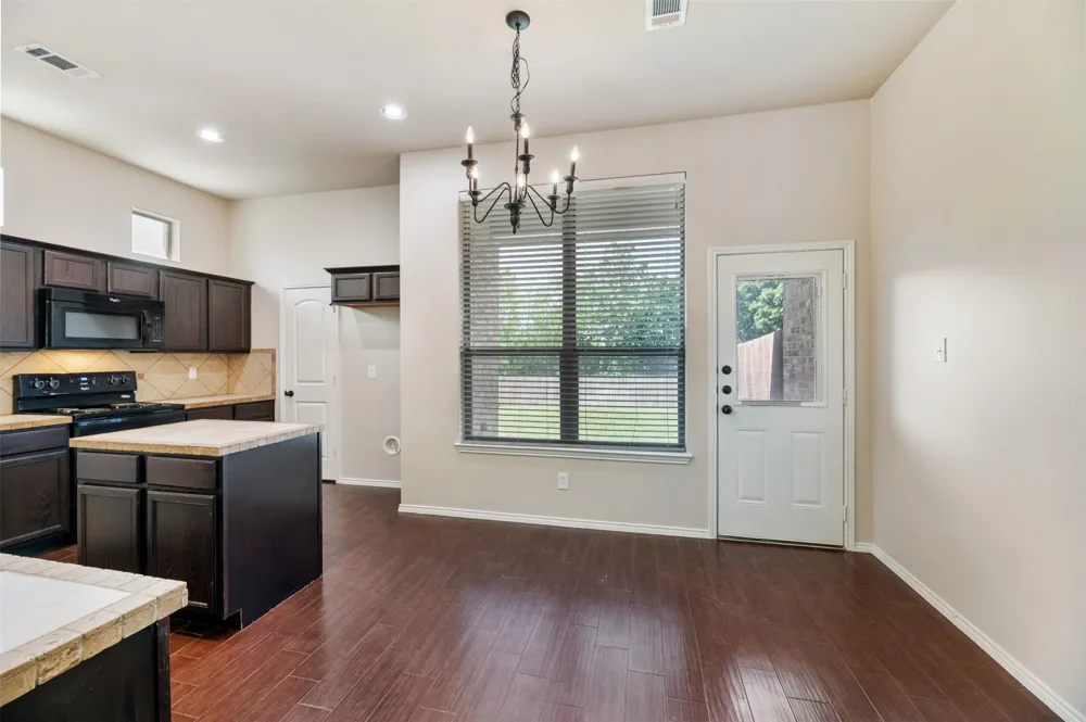 341 Orbit Drive Lavon, TX 75166