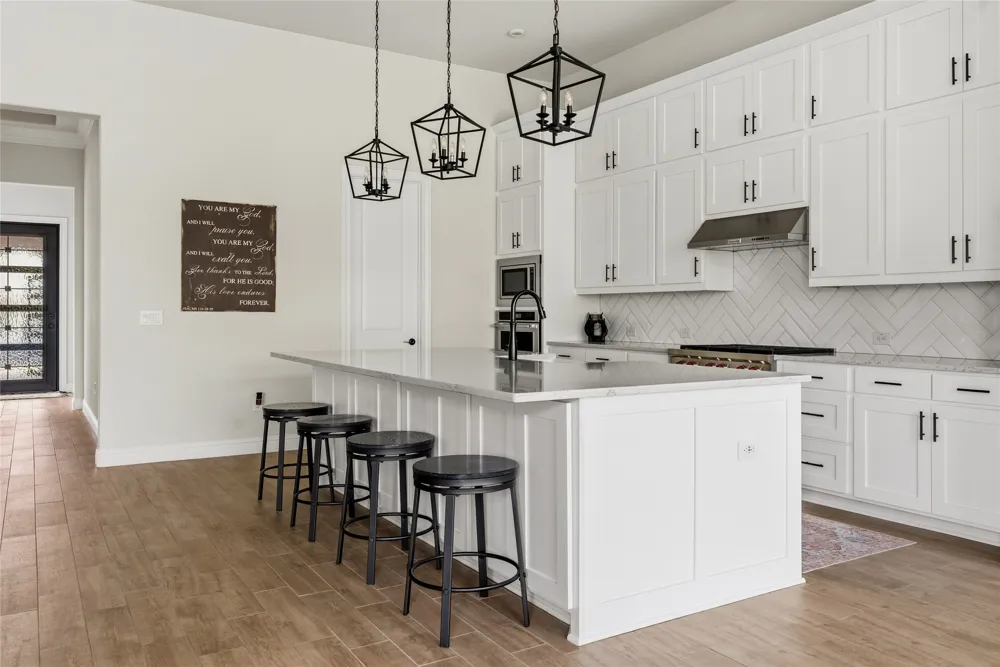 4513 Vieste View Leander, TX 78641