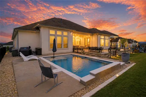 4513 Vieste View
