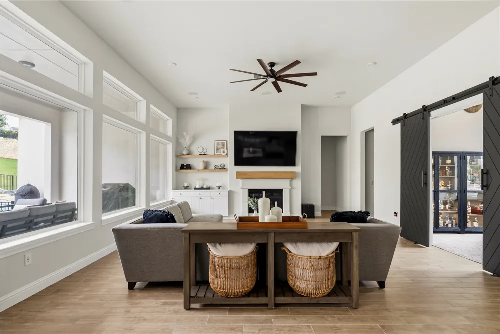 4513 Vieste View Leander, TX 78641