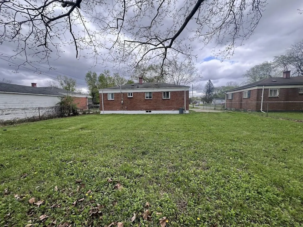 6155 Natchez Drive Mt Morris City, MI 48458
