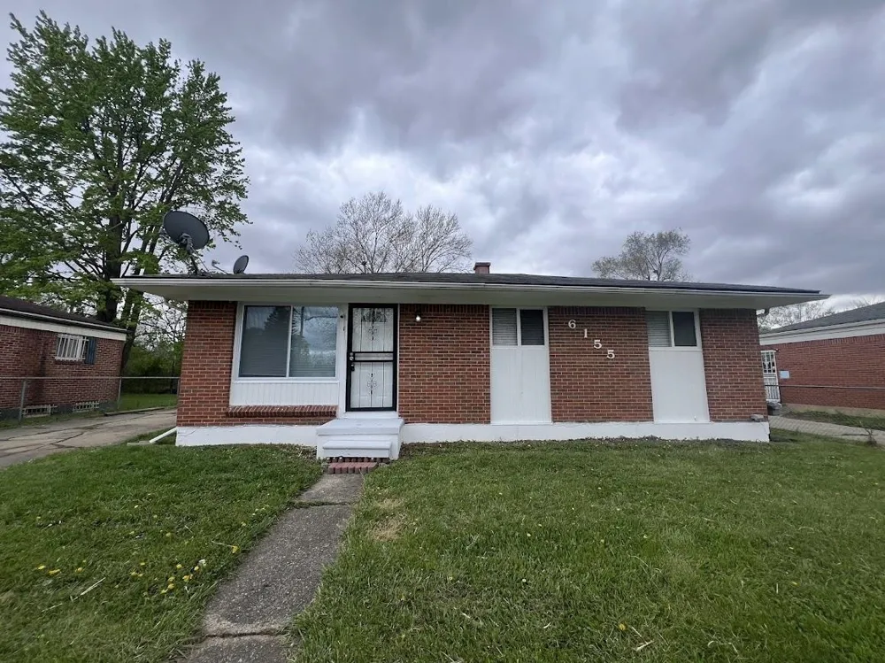 6155 Natchez Drive Mt Morris City, MI 48458
