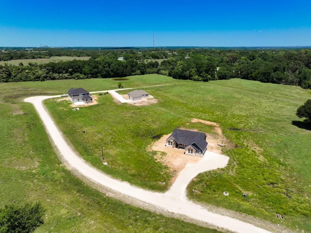 879 Pineview Circle Jewett, TX 75846
