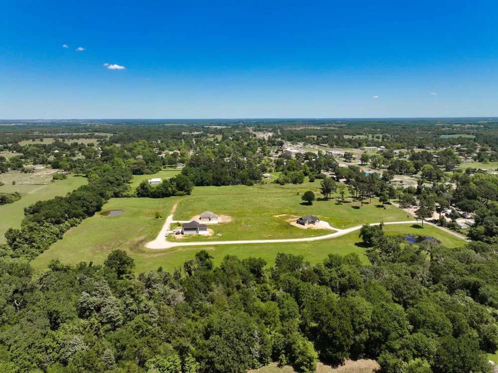 879 Pineview Circle Jewett, TX 75846