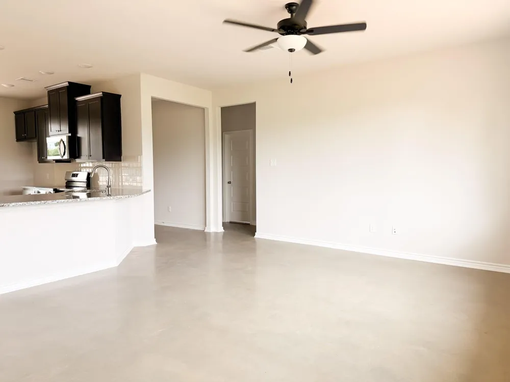 879 Pineview Circle Jewett, TX 75846