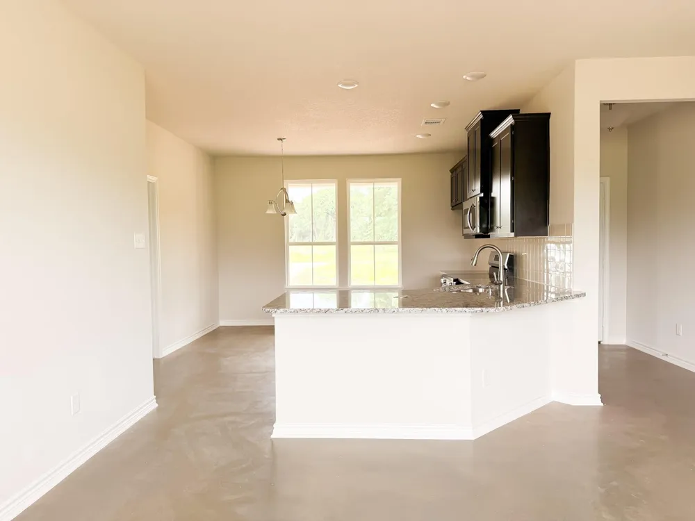879 Pineview Circle Jewett, TX 75846