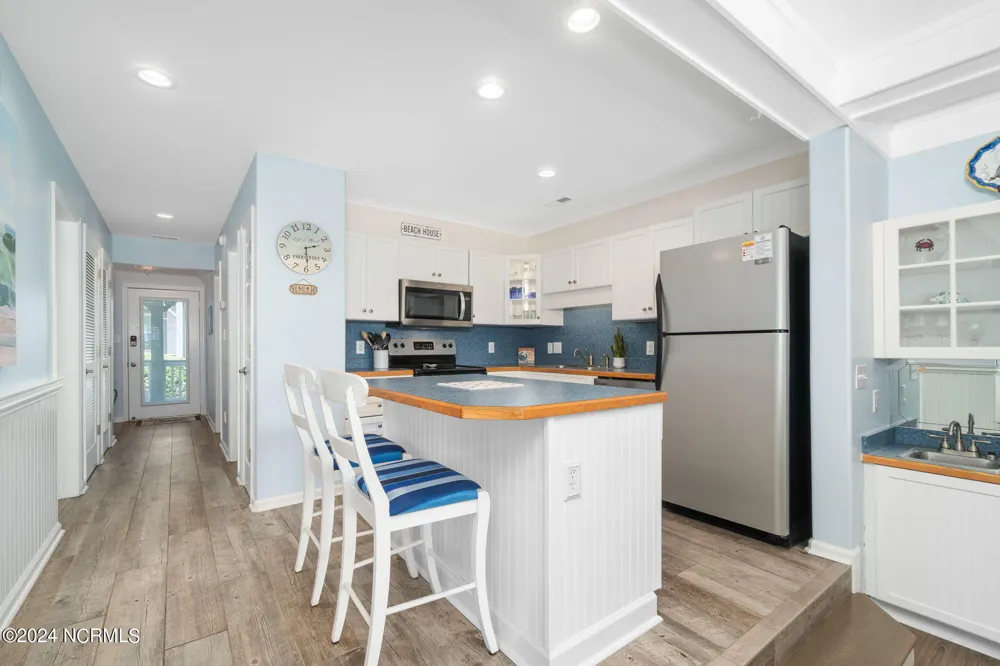 2905 Pointe West Drive #B1 Pier Pointe Emerald Isle, NC 28594