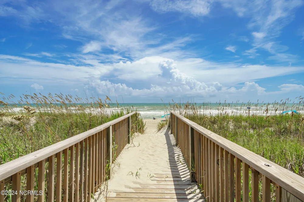 2905 Pointe West Drive #B1 Pier Pointe Emerald Isle, NC 28594