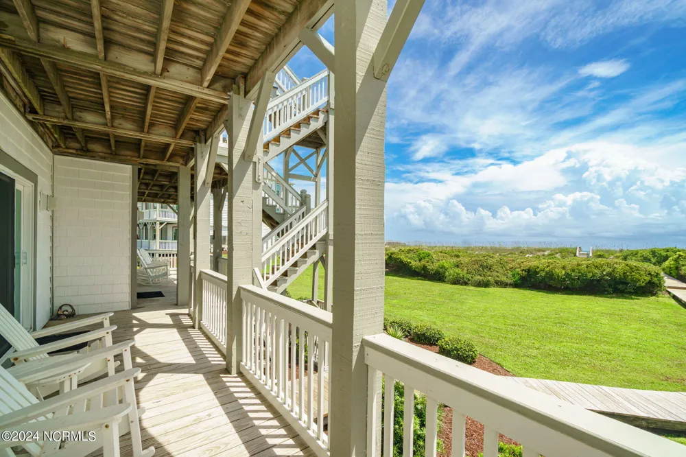 2905 Pointe West Drive #B1 Pier Pointe Emerald Isle, NC 28594