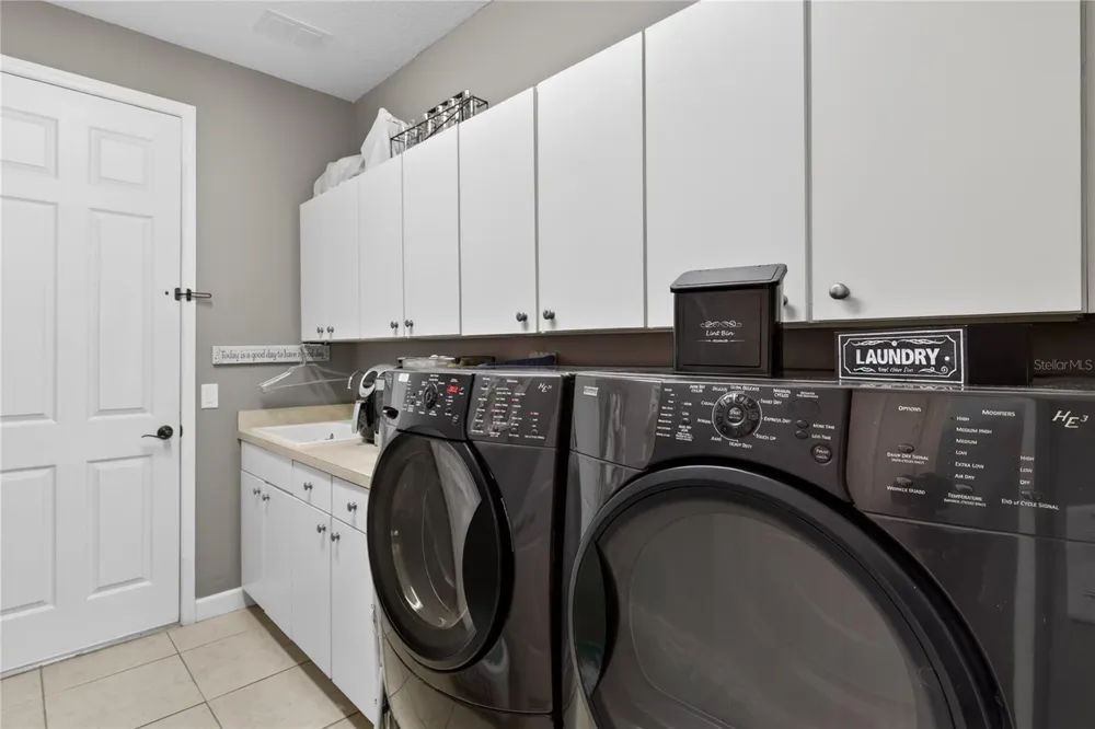 36806 WINFIELD COURT Grand Island, FL 32735