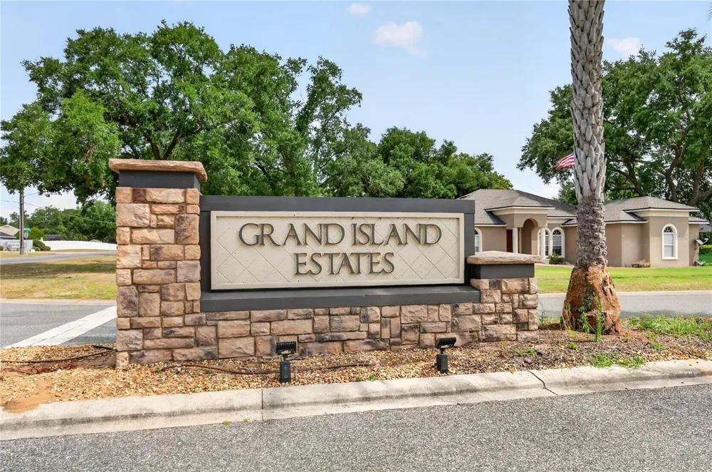 36806 WINFIELD COURT Grand Island, FL 32735