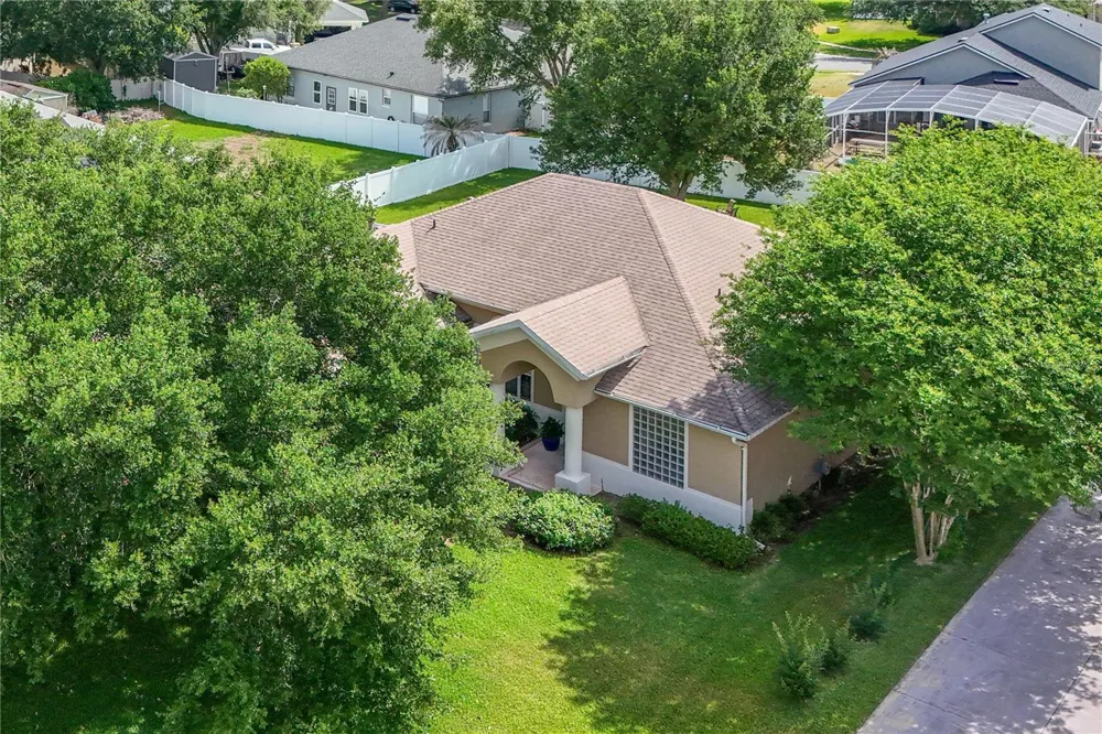 36806 WINFIELD COURT Grand Island, FL 32735