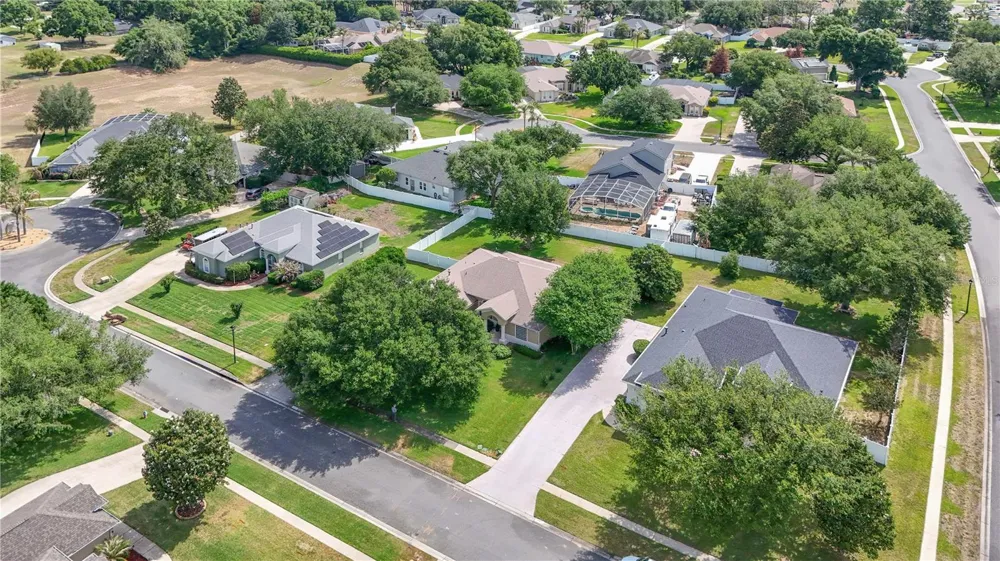 36806 WINFIELD COURT Grand Island, FL 32735